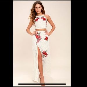 NWT Lulus two piece ivory lace dress